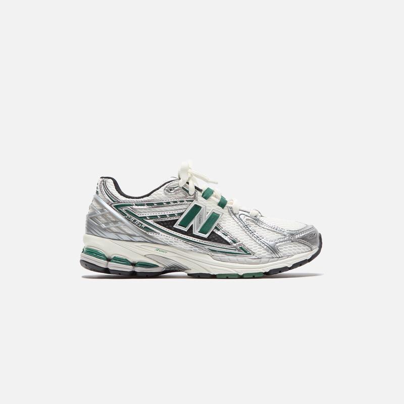 (RTV) New Balance 1906R – Silver Metallic / Nightwatch Green
