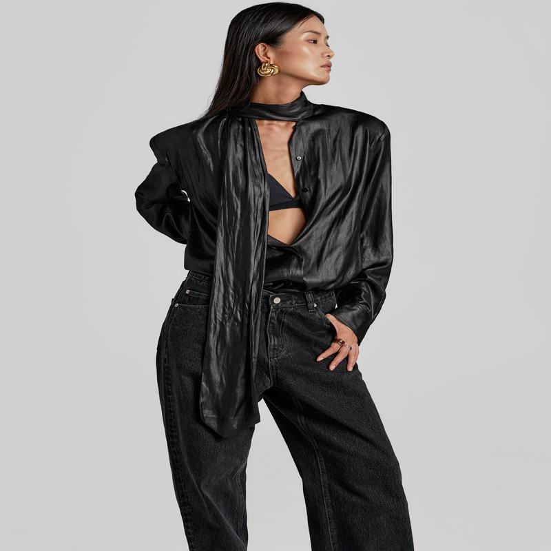 Mabillon Padded Lavalliere Blouse – Black